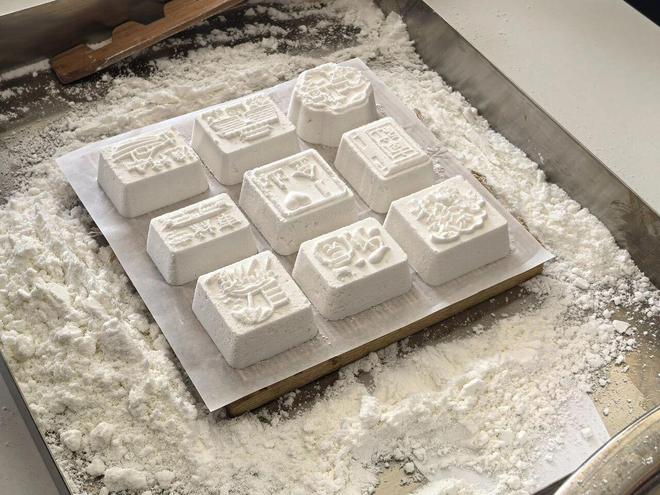 仪式感满满！Ta们都吃上了…